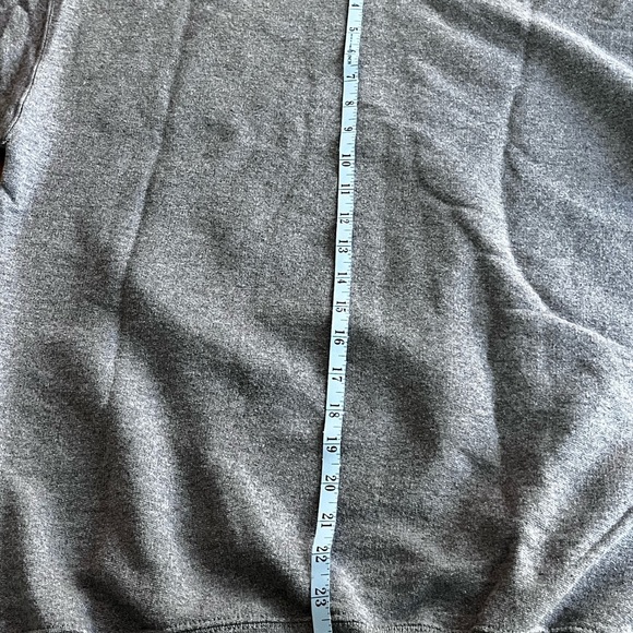 Disney Parks VTG Cars Lightning MCQueen 95 men’s grey sweatshirt. Hanes Tag S - Picture 9 of 10